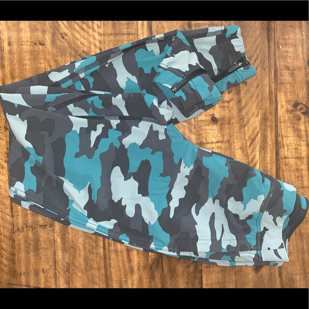 Lululemon Adapted state Joggers Sz 2!